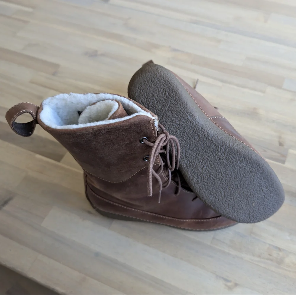 Duluth Trading Company Women's Andina‎ Leather Insulated Boots Size 7
